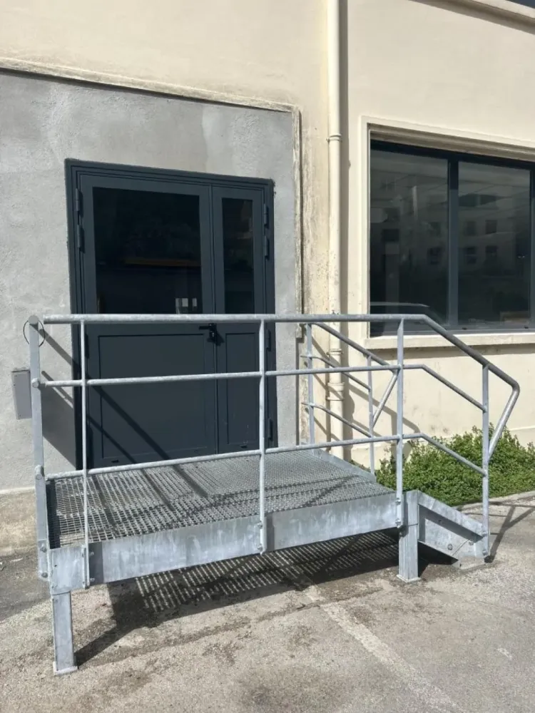 Escalier et garde corps